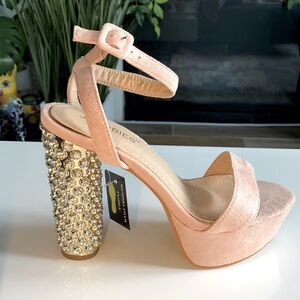 Jacobies Blush Pink Platform Sparkle Gold Heels 6​